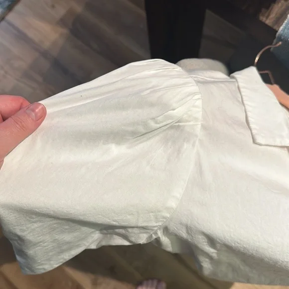 Reformation Ludlow Button Down - Picture 6 of 7